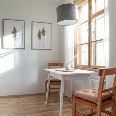 Lejlighed Lovely 1-bedroom In The Heart Of