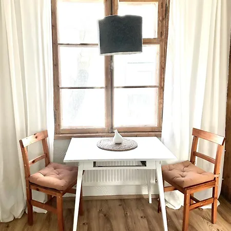 Lovely 1-bedroom In The Heart Of *